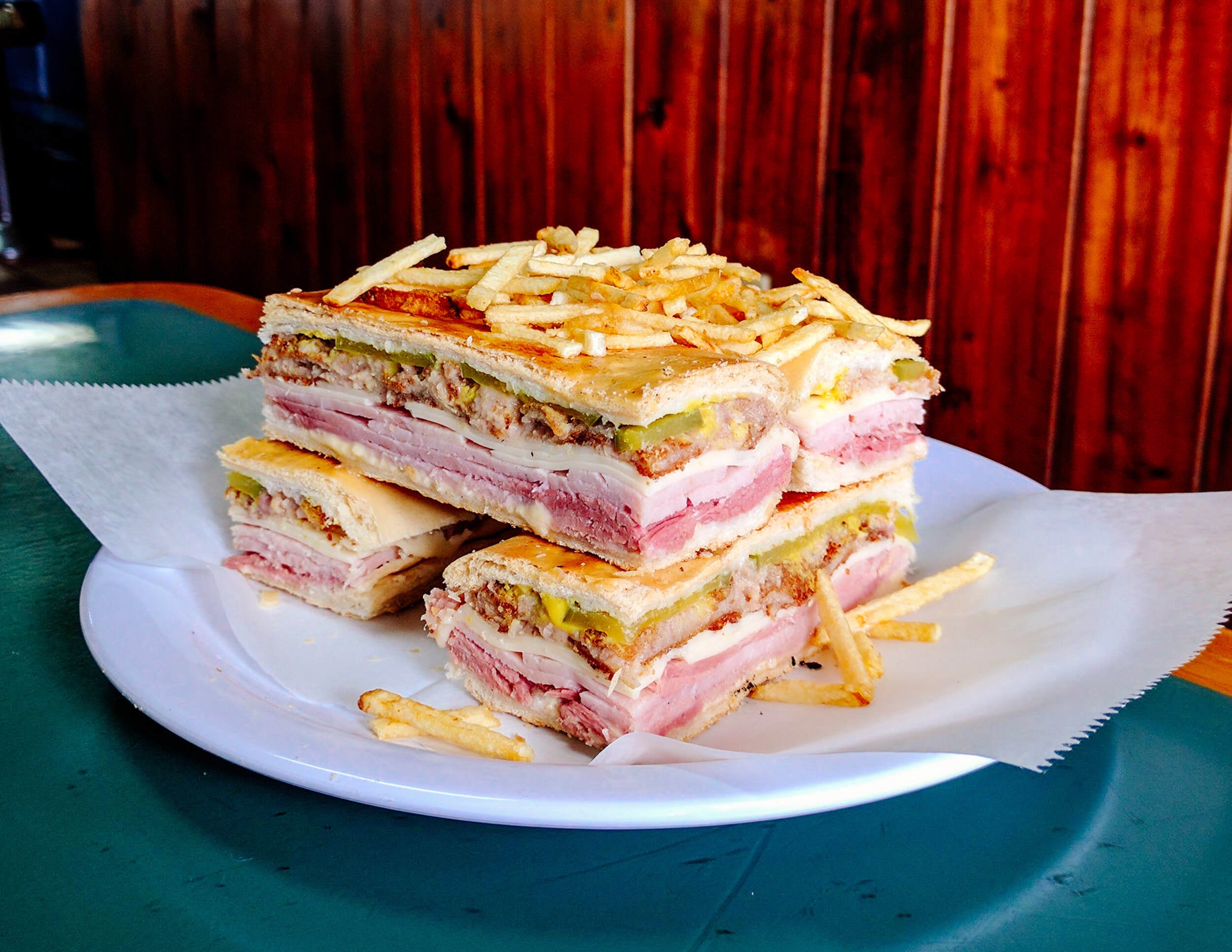 Pan con Croqueta